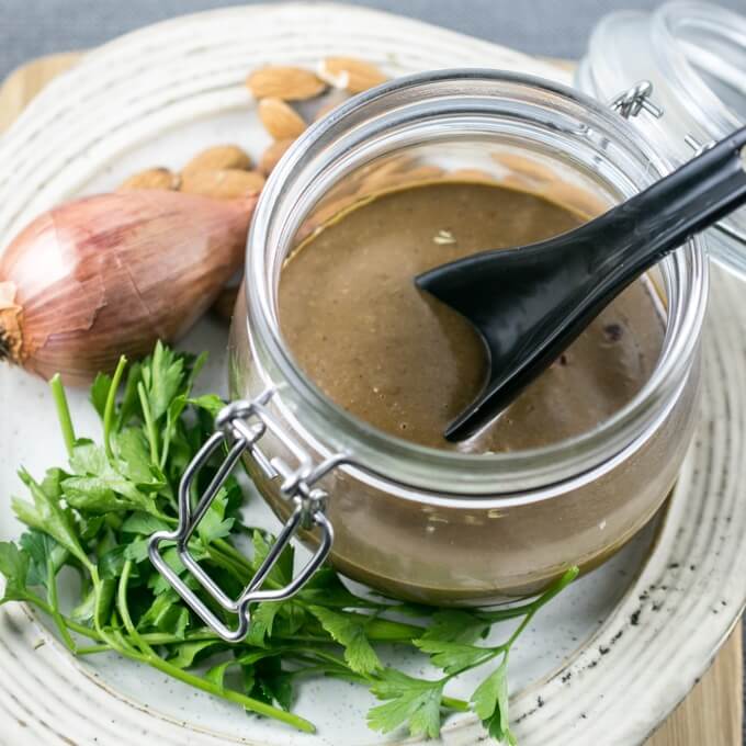 Vinaigrette à l'Ail noir